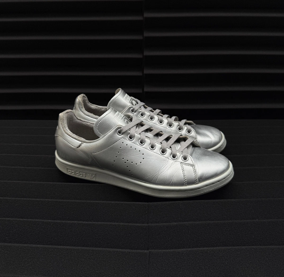 Raf Simons x Stan Smith \'Silver‎ Metallic\' AQ2643 - Size 9 VNDS! Raf Simons x adidas Stan Smith Silver Metallic for Sale  main image 2