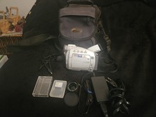 Canon ZR100 400x Digital Zoom Mini DV Digital Camcorder W/Charger Battery TESTED