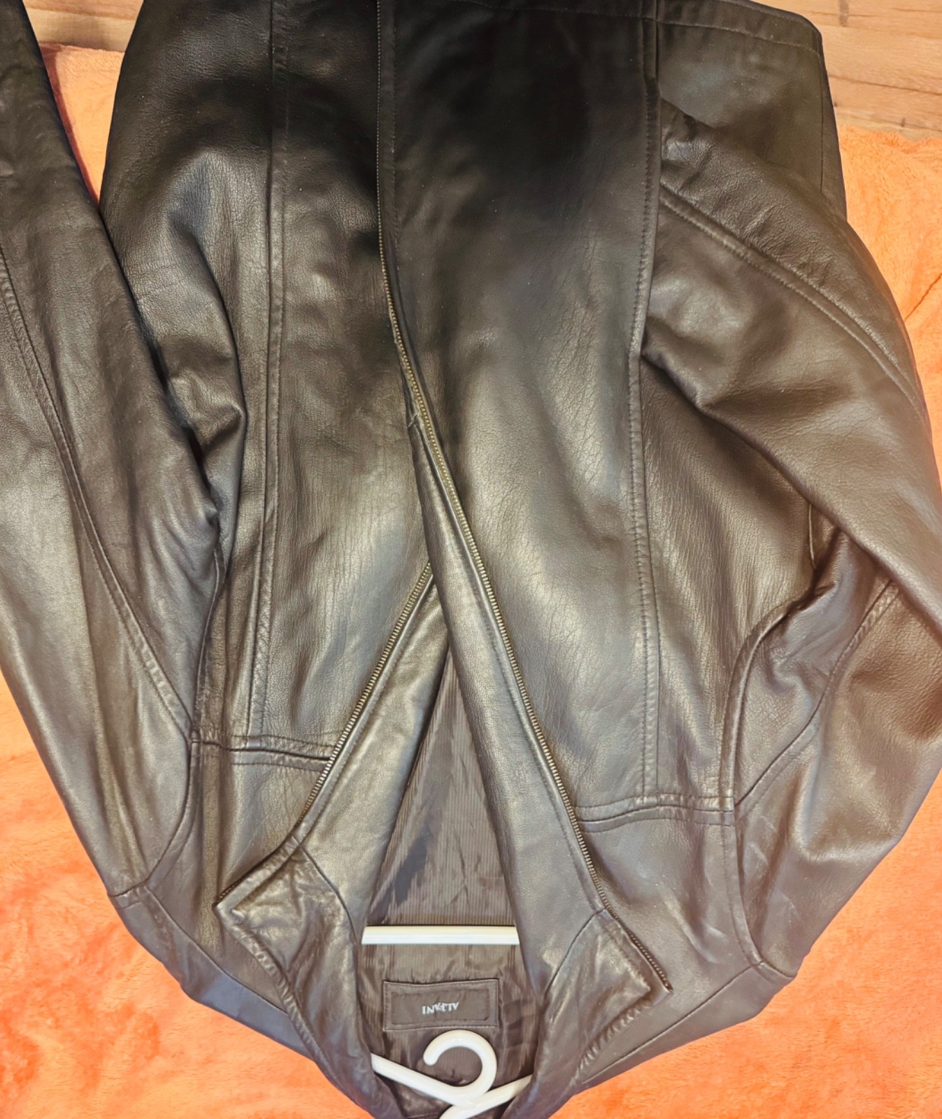 leather jacket - image 2