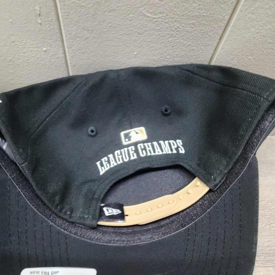 NEW Toronto Blue Jays New Era 2025 American League Champions Locker Room HAT  Foto 4 de 4