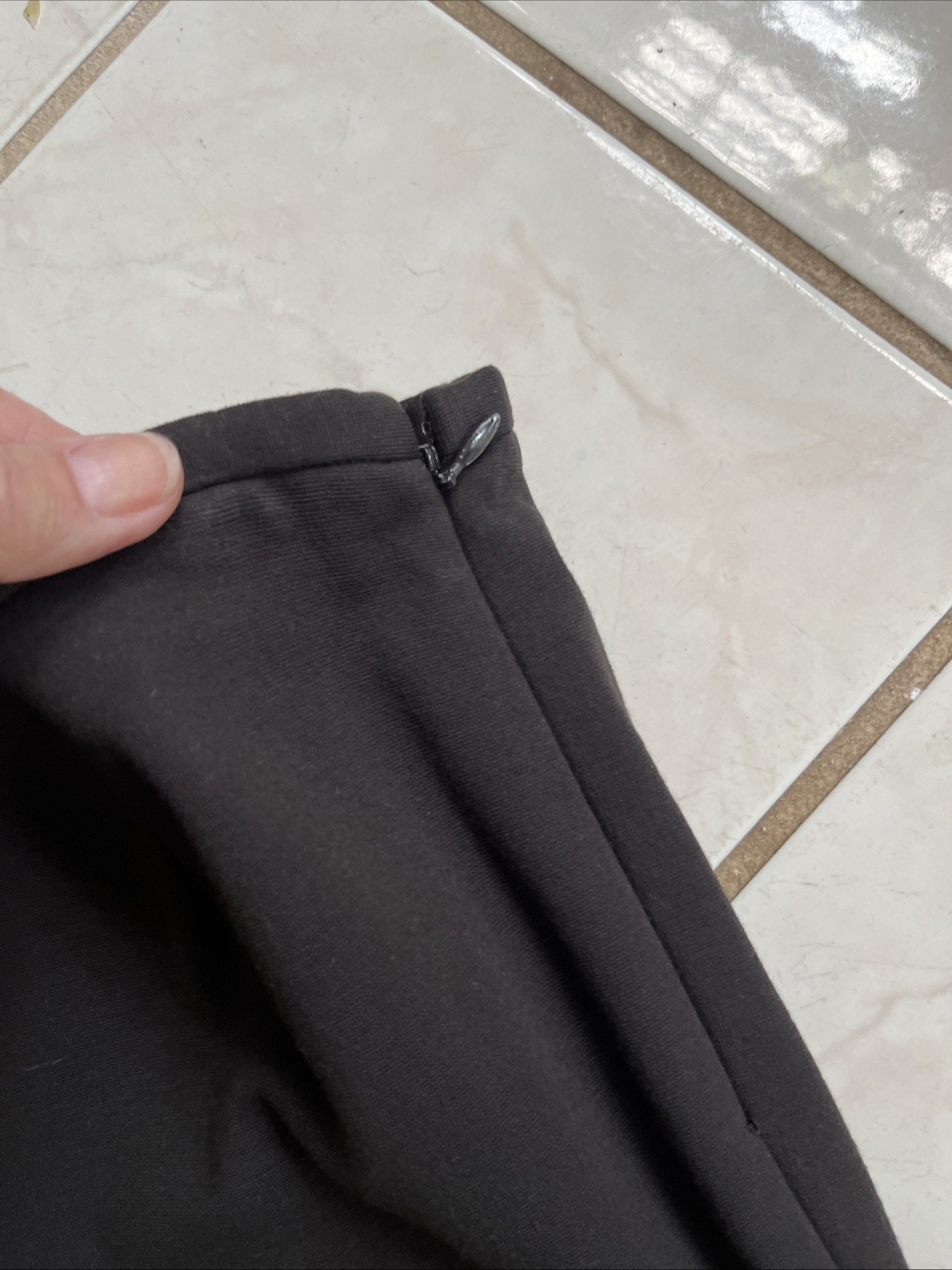 WORTH NEW YORK NEW! Dk Chocolate Brown Side Zip Straight Leg Knit Pants Sz 4