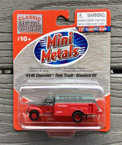 CLASSIC METAL WORKS 1/87 HO 41/46 CHEVROLET STANDARD OIL TANK TRUCK # 30336 F/S | Zustand: New