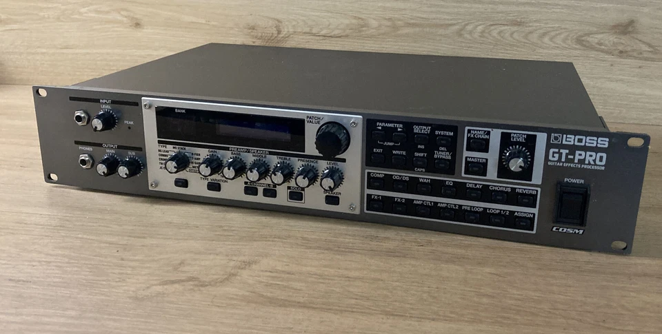 Roland Korg GT-Pro Guitar Effects Processor Gitarren Multieffektprozessor 19" - Bild 2 von 4