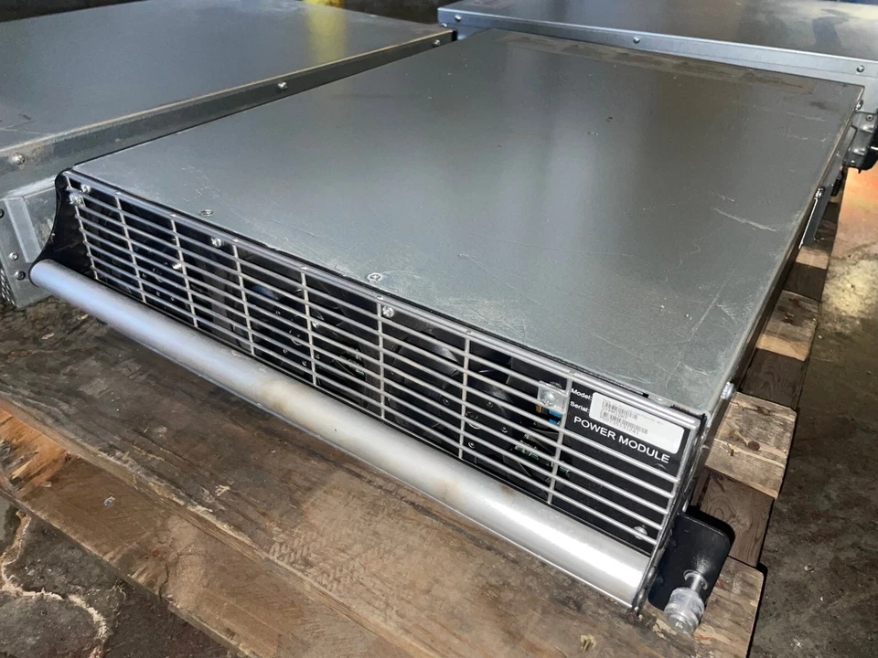 APC SYPM10KF Symmetra PX Power Module 208V 60Hz 10kW UPS - Image 2 of 4