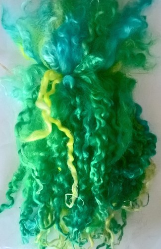 Teeswater Locks in Emerald Burst for Doll Making and Spinning 1 oz (28.4g) - Picture 2 of 2