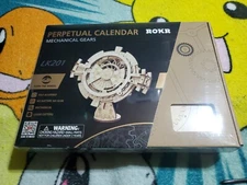 NEW SEALED ROKR Mechanical Gears Perpetual Calendar Model Kit Level 3; 52 PCS
