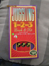 Unused Juggling 1-2-3 Book and Kit with 3 Juggling Balls