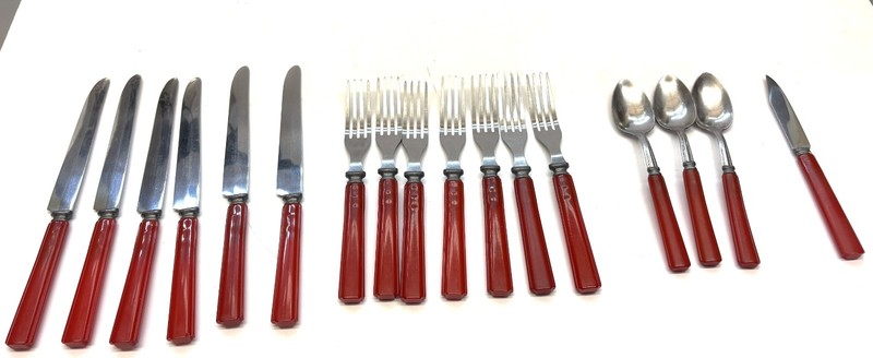 Vintage Robinson Knife Co Cherry Bakelite Handle Stainless Flatware Forks, More
