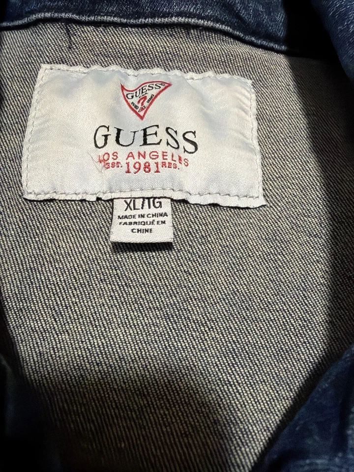 Chaqueta de moto vaquera Guess para mujer XL lavado medio cremallera frontal elastizada paneles acanalados Foto 2 de 4