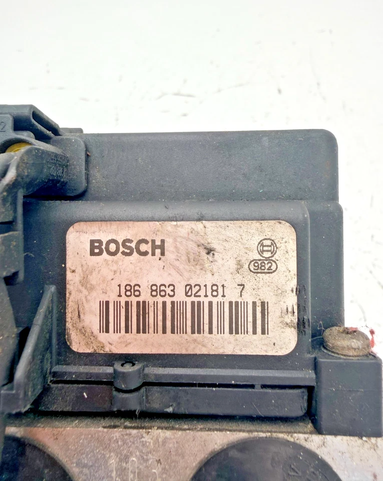 97-98 SUBARU LEGACY ABS BOMBA DE FRENO 0265216454 OEM usada Foto 4 de 4