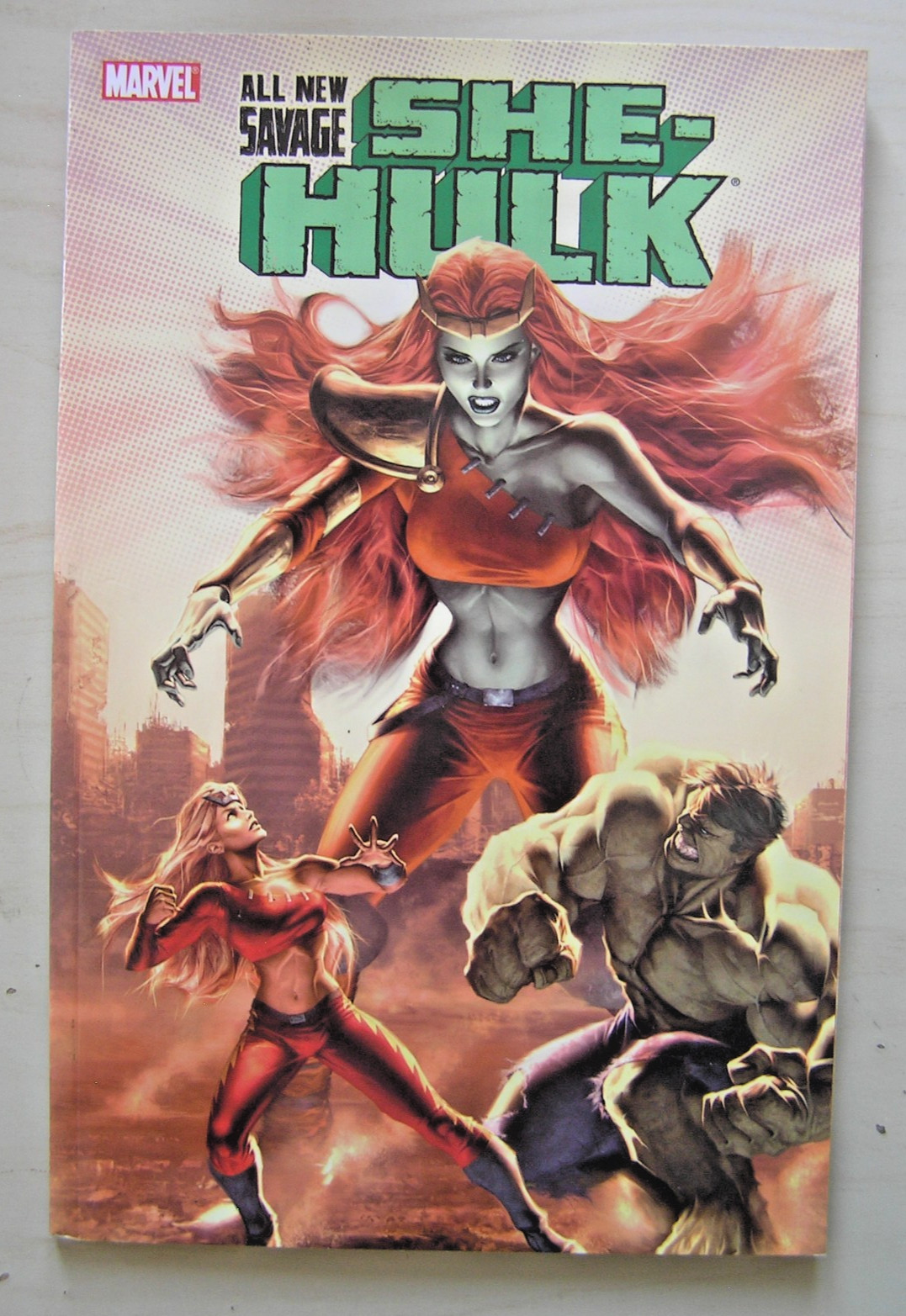 SAVAGE SHE-HULK - 2009 TPB -  MARVEL GRAPHIC NOVEL - IN EXCELLENT CONDITION