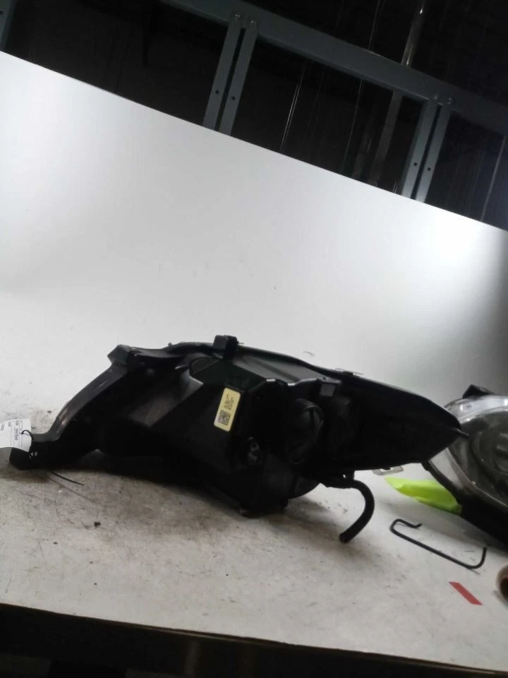 Faro conductor HID sin faros adaptativos se adapta a 13-19 MKT 404415 Foto 3 de 3