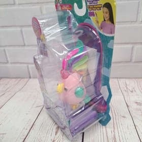 Fingerlings Sweet Tweets Interactive Bird: Debbie, Record & Play Secret Messages