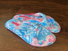 Lilly Pulitzer 9/10 Bondi Blue MY LITTLE PEONY SLIPPERS Terry Spa Lounge GWP NWT