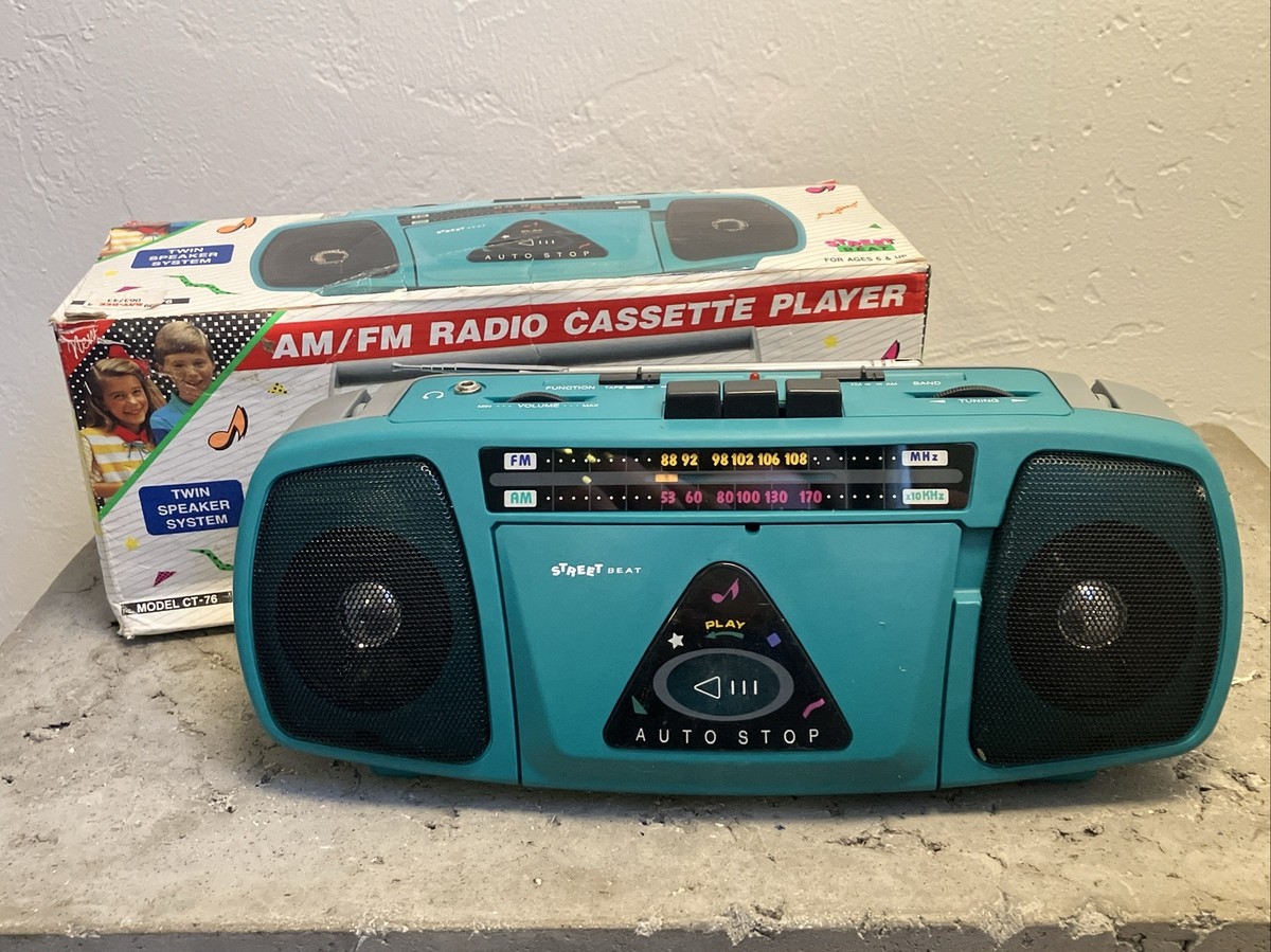 Vtg 1994 Street Beat Radio Stereo Cassette Player CT-76 Kay