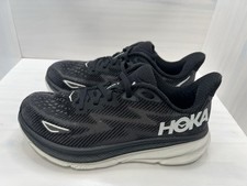 Hoka One One HOKA Clifton 9 Women’s Size 7.5 Black White