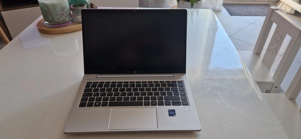 HP EliteBook 640 G9 · i5-1245U · 16GB · 238GB, photo 3 sur 5