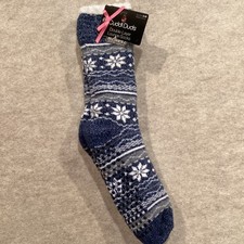 Cuddl Duds Double Layer Plushfill Non-Slip Snowflake Lounge Socks Womens 4-10