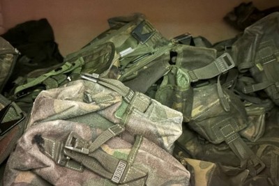 x1 Palettenschachtel britische Militärausgabe DPM PLCE Gurtbandbeutel etc Restposten