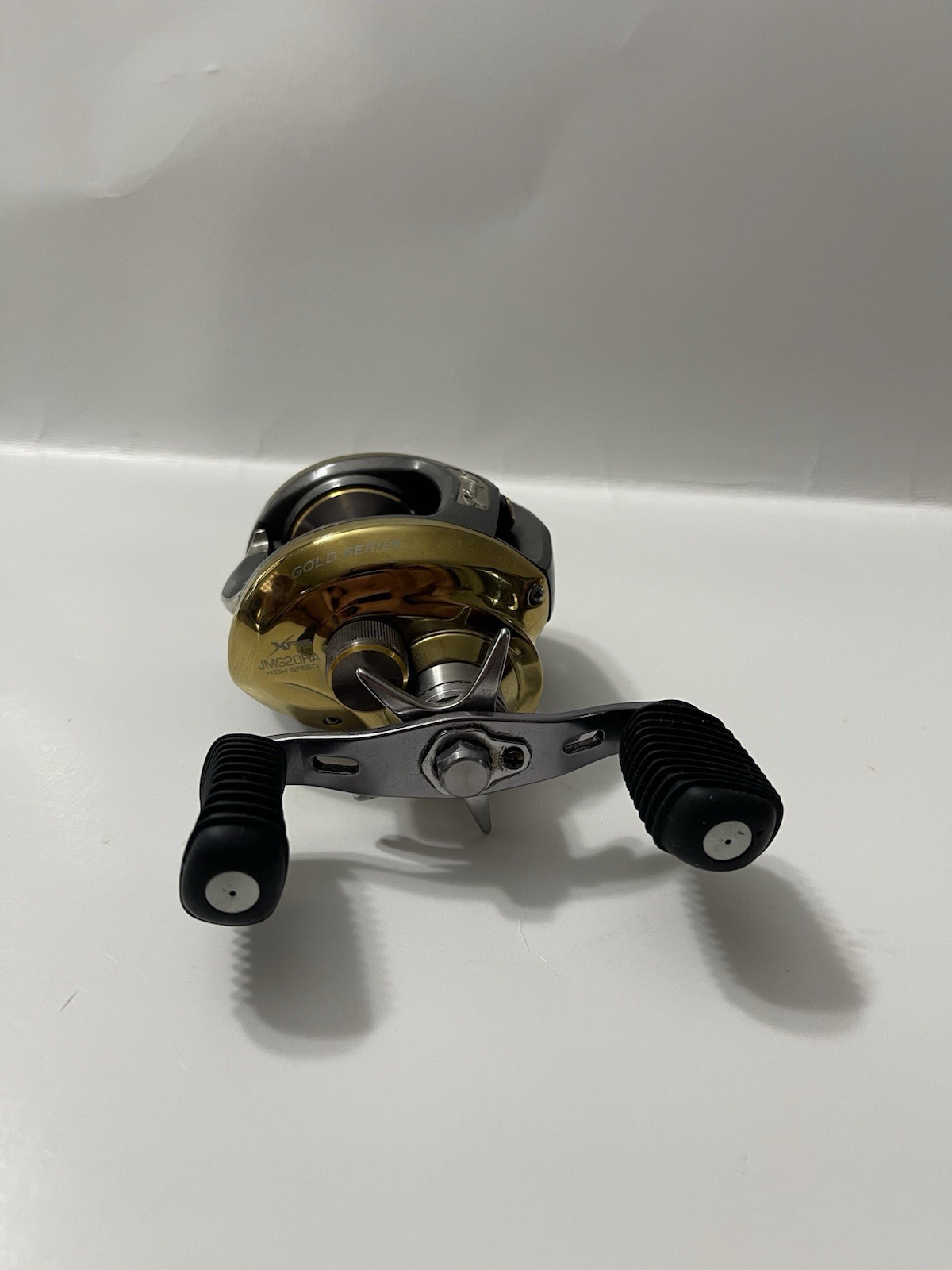Bass Pro Shops Johnny Morris Gold Series Baitcasting Reel Mo