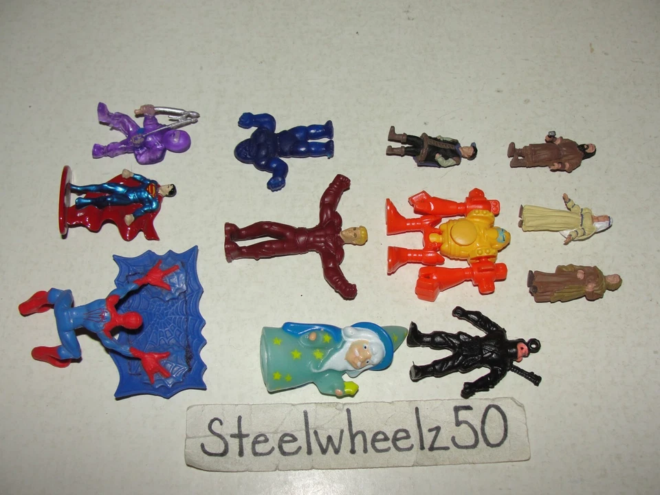 12 Mini Figure Lot Superman Spiderman Ninja Wizard Hot Wheels Woodland Castle - Image 3 of 3