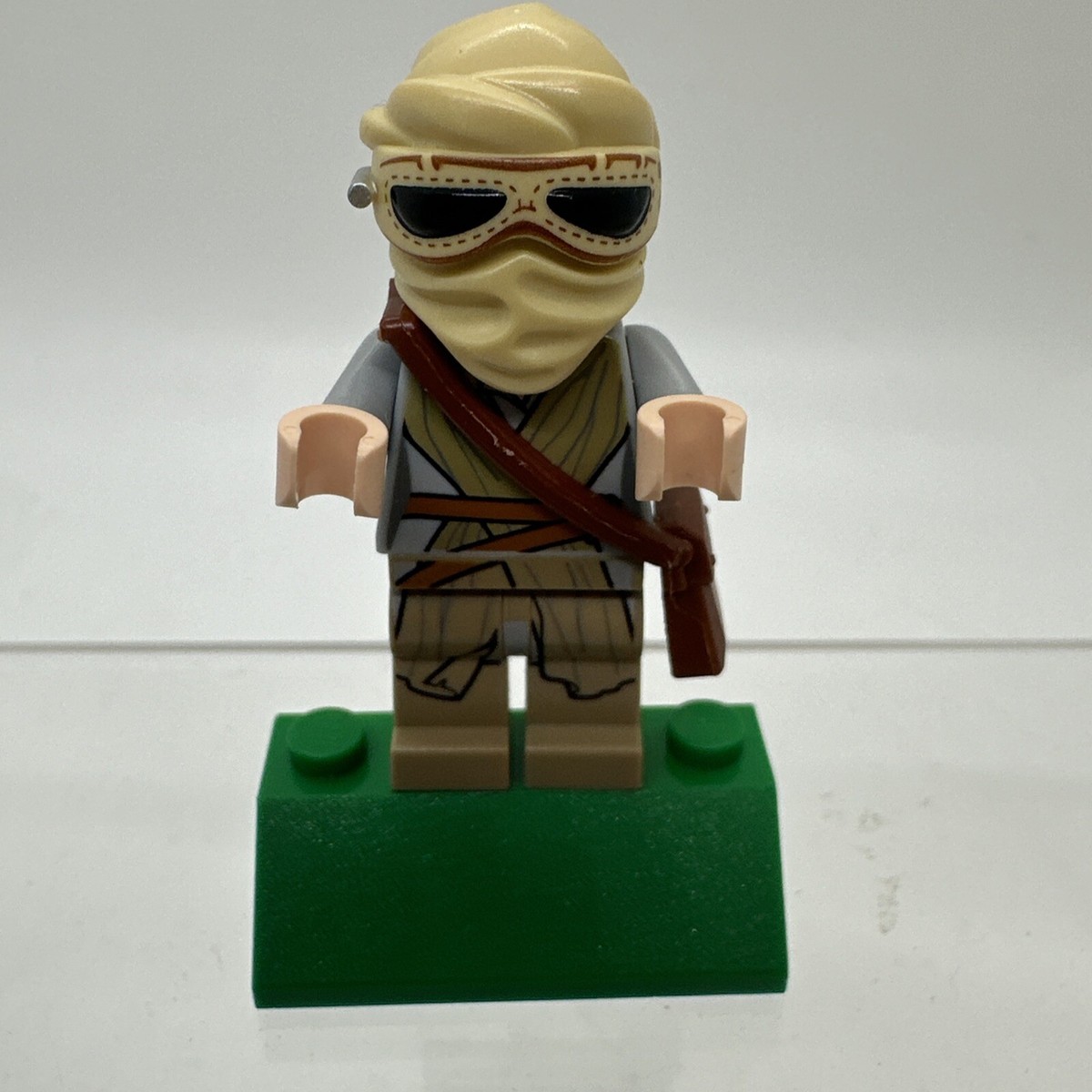 Lego Rey Dark Tan Tied Robe W/ Hood And Satchel Minifgure Star