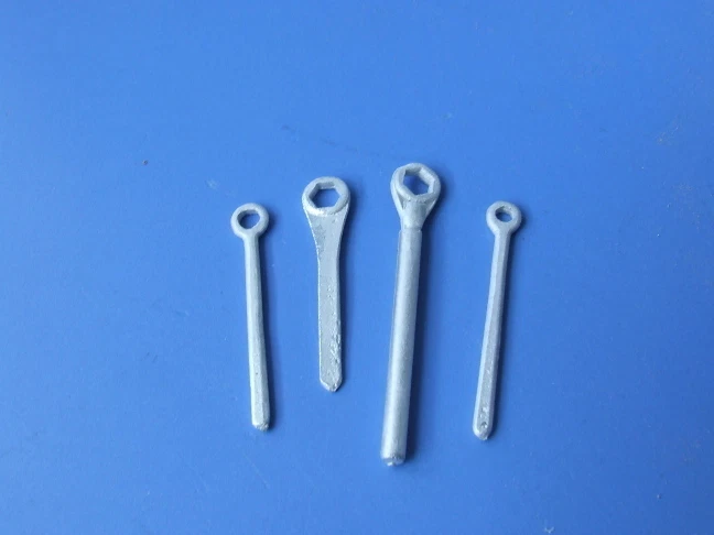 IMPERIAL-MODELLBAU Panzerwerkzeug, gr. Ringschlüssel-Set, WK II, RC Panzer Zubehör, Maßstab 1:16