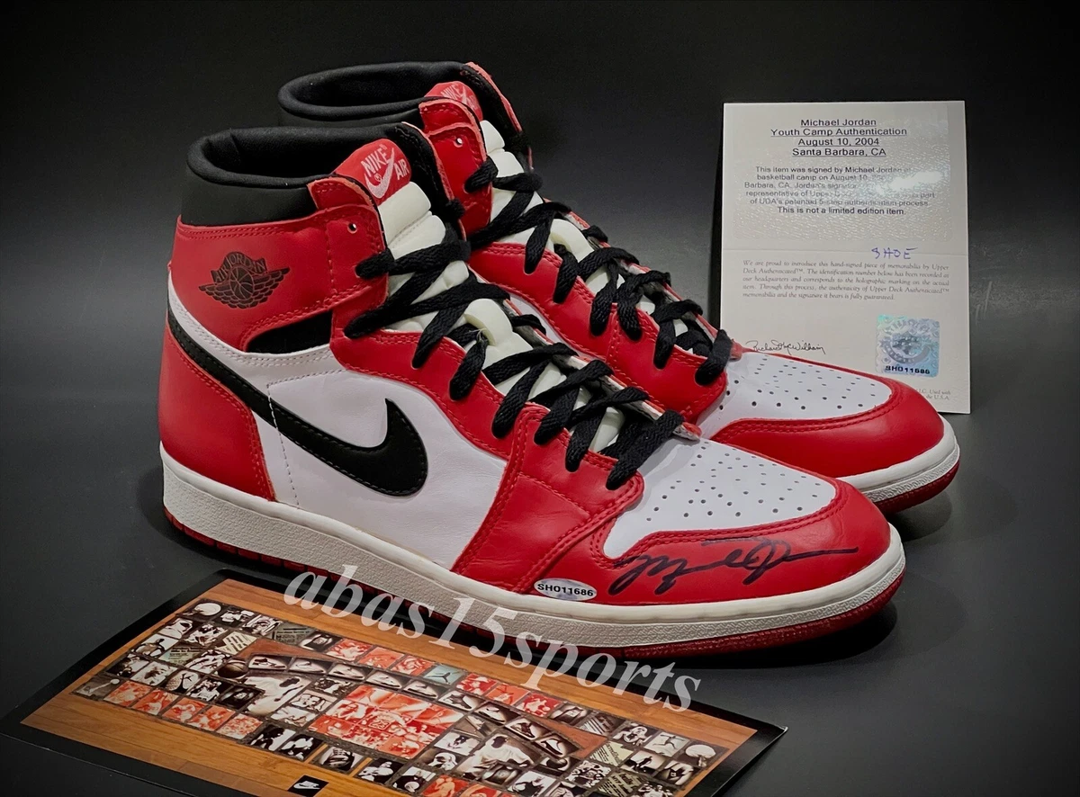 Michael Jordan Autographed Nike Air Jordan 1 Retro High Shoes