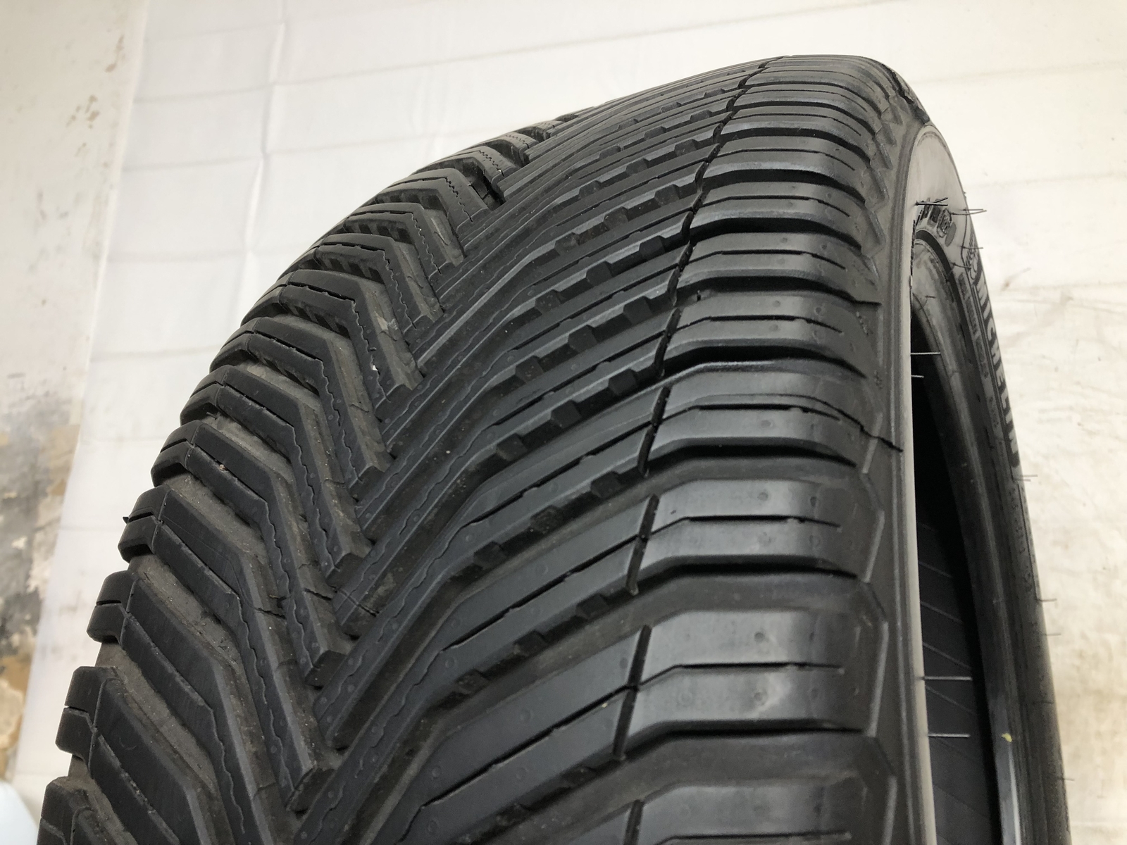 [1] Michelin CrossClimate2 P245/45R19 245 45 19 Tire Full Tread eBay