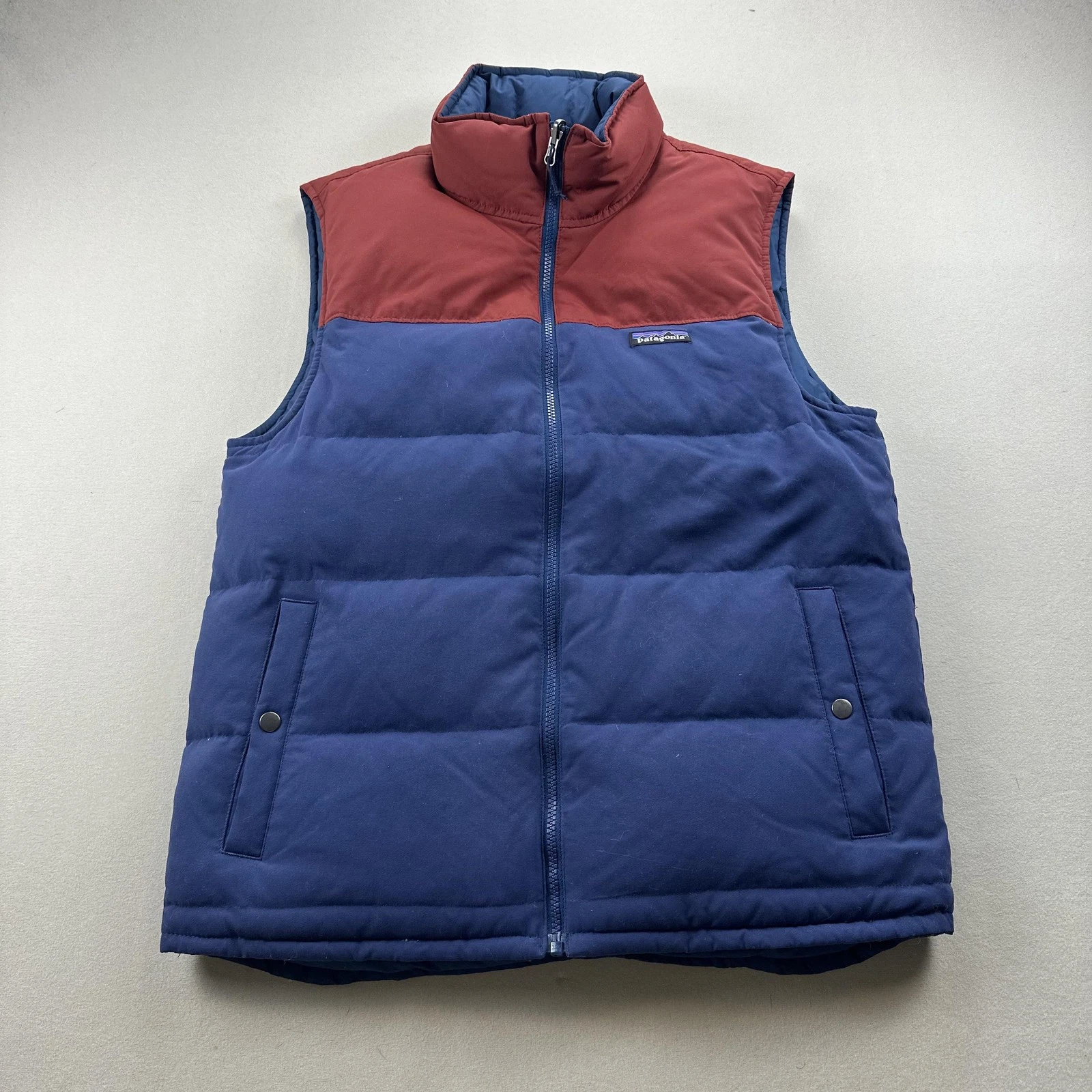 Patagonia Bivy Down Vest Jacket Mens Medium Blue Red Reversible Puffer Full Zip