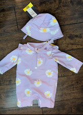 Gap Baby UPF 50 Rash Guard Swimsuit w/ Sun Hat Purple 0-3 Months, NWT