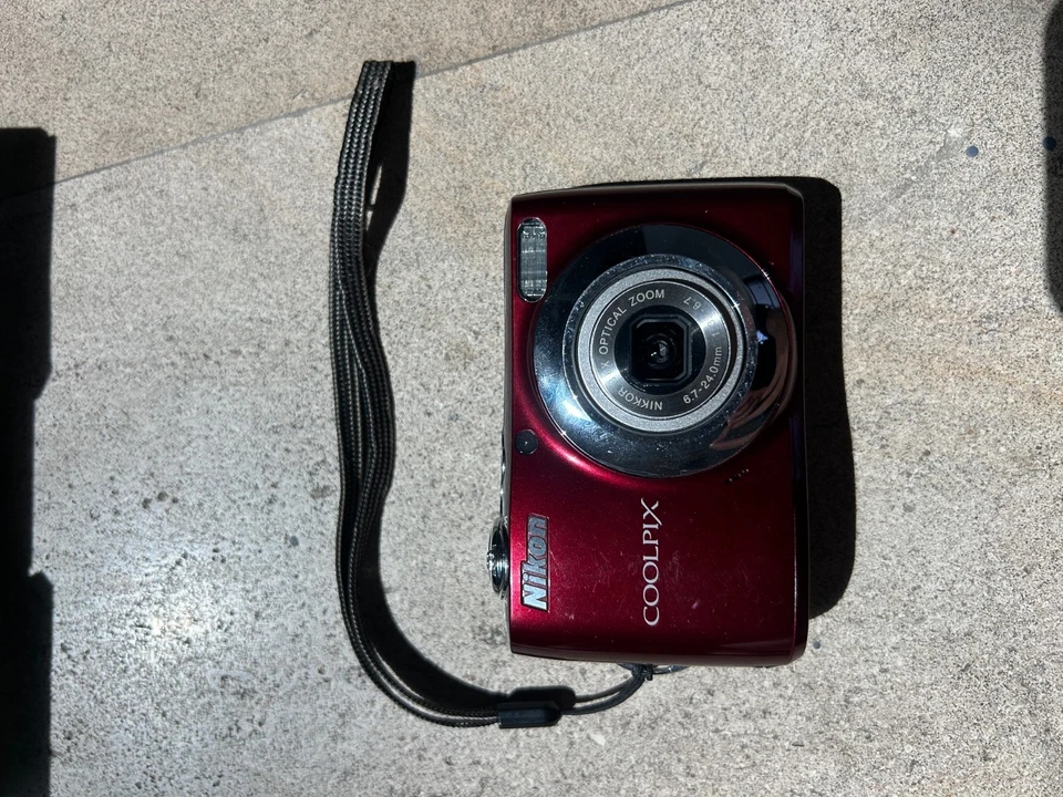 Paquete de cámara digital NIKON COOLPIX L22 12mp 3,6x zoom rojo FUNCIONANDO EN CAJA PROBADO Foto 4 de 4