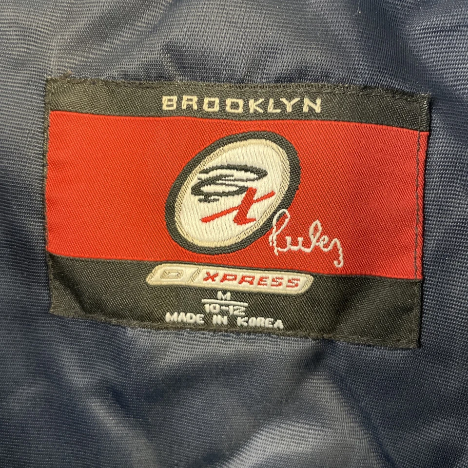 Chaqueta Bomber Brooklyn Express Satén Juvenil Talla Mediana Foto 3 de 4