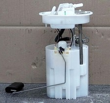 ORIGINAL Kraftstoffpumpe FORD FOCUS III Turnier 2018