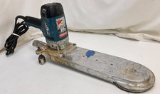 Makita Tools 120 V Corded Vibration Sander with Wheels GV7000C