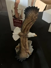 Home Trends Porcelain Sculpture Of Eagle New In Original Box