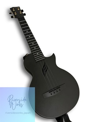 Neuwertige ENYA NOVA U Pro Ukulele Tenor Gr.