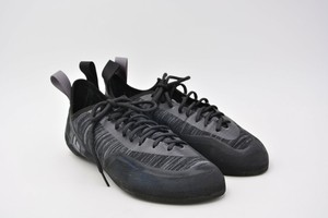 momentum lace climbing shoes