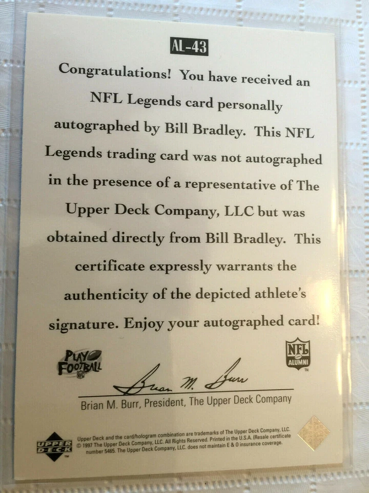 1997 Upper Deck LEGENDS BILL BRADLEY AUTOGRAPH/AUTO EAGLES AL-43 HOFer - Image 2 of 2