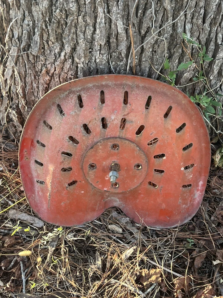 Antiguo asiento de tractor de metal para tractor de campo granero granja decoración de pared oxidada  Foto 3 de 3