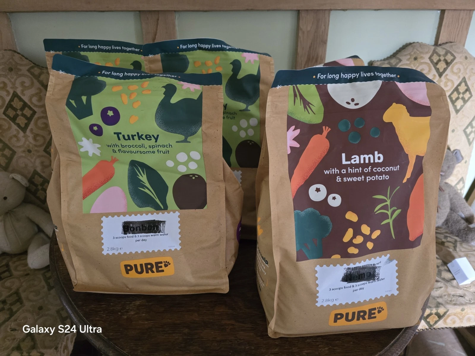 Pure Dog Food 2.8kg Turkey or Lamb use by 28/12/26 Mix with warm water
Opens in a new window or tab