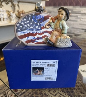 Hummel Figur Hum 900  SPEZIAL EDITION  Amerikanische Flagge 60 Jahre Goebel.