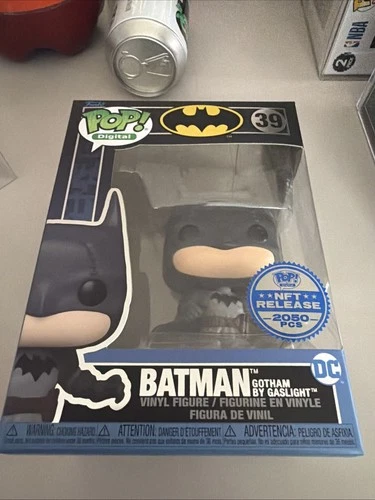 Funko Pop! Vinyl: DC Universe - Batman (Gotham By Gaslight) (Digital Pop! 39