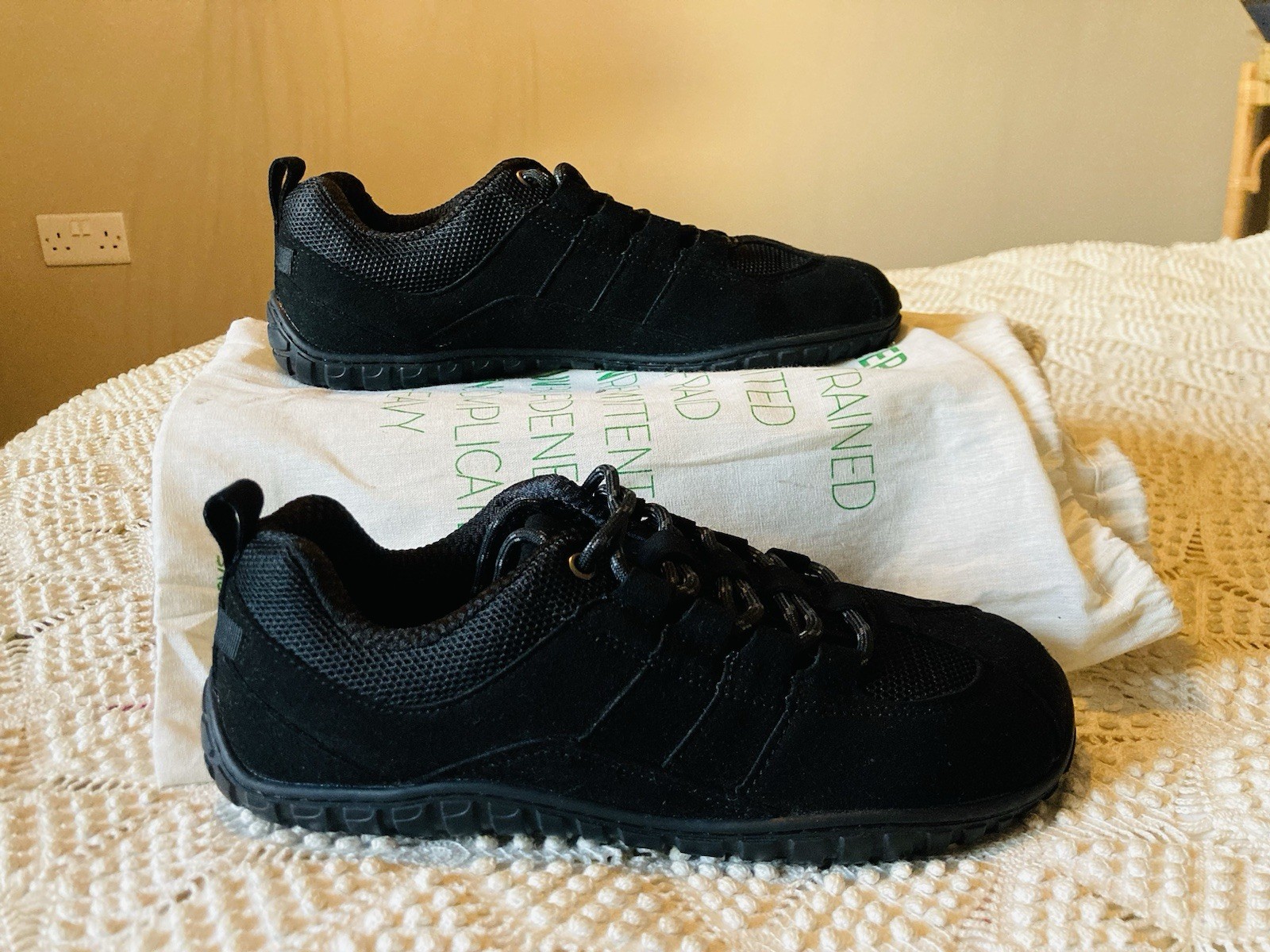 Saguaro 'Relax II' - Zapatillas/Zapatos Descalzos Negros EU 39 (Talla Pequeña)