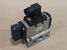 USED SMC VFS4110-5DZ-04T Solenoid/Pilot Valve 
