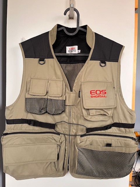 Canon EOS Photographer's Waistcoat in Mint Condition Size Medium