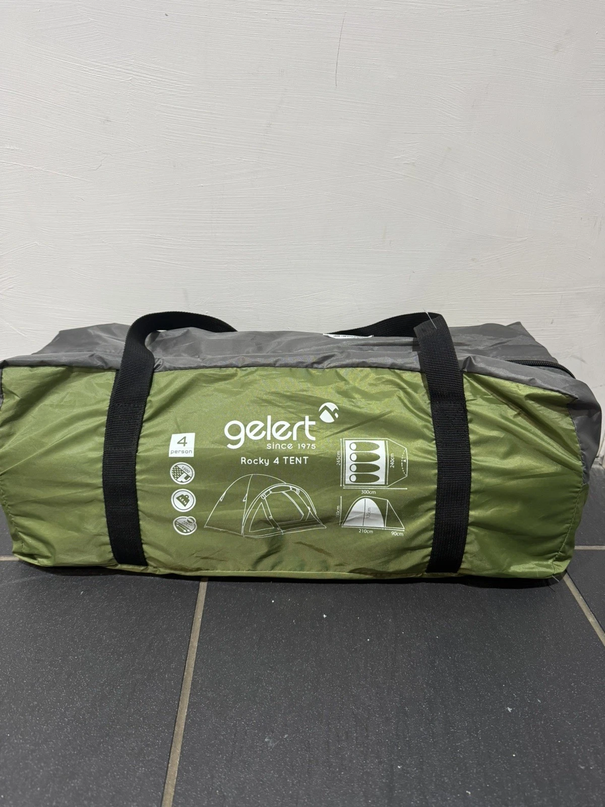 RRP - £119 Gelert Rocky 4 Tent - Brand New In Festival Weekend Compact Tent
Opens in a new window or