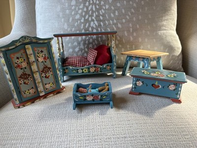 Vintage Dora Kuhn Bavarian Dollhouse Furniture and dolls