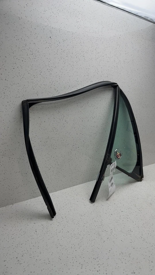 2006 2007 2008 2009 2010 2011 Cadillac CADILLAC DTS Rear Vent Glass/window Left Foto 2 de 4