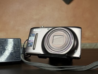 Nikon Coolpix S9500 Kompakt Digitalkamera 22X CMOS 18.1 MP
